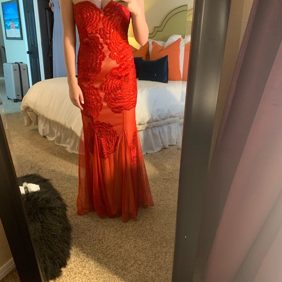 Dress - Picture 1 of 2